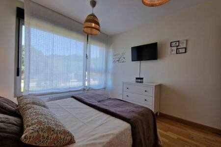 Apartamento Con Piscina Apartment Лянес Екстериор снимка