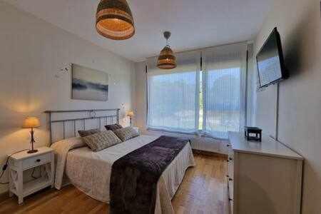 Apartamento Con Piscina Apartment Лянес Екстериор снимка