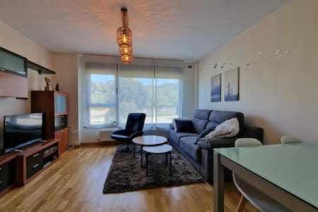 Apartamento Con Piscina Apartment Лянес Екстериор снимка